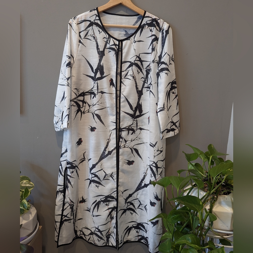 Unbranded White Longline Open Front Cardigan with Art Print OS